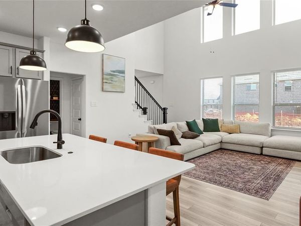 1625 Edgeway Drive, Aubrey, TX 76227