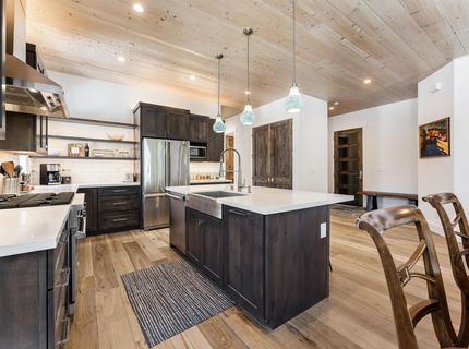 11643 Mcclintock Loop, Truckee, CA 96161 Photo
