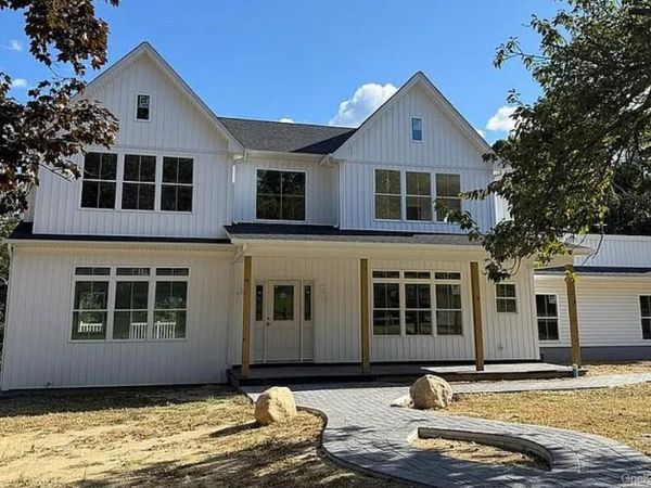 44 Elder Avenue, Farmingville, NY 11738