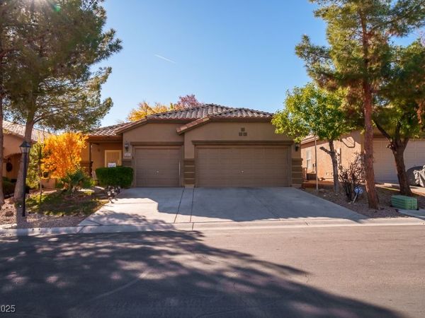 8085 Desert Cloud Avenue, Las Vegas, NV 89131