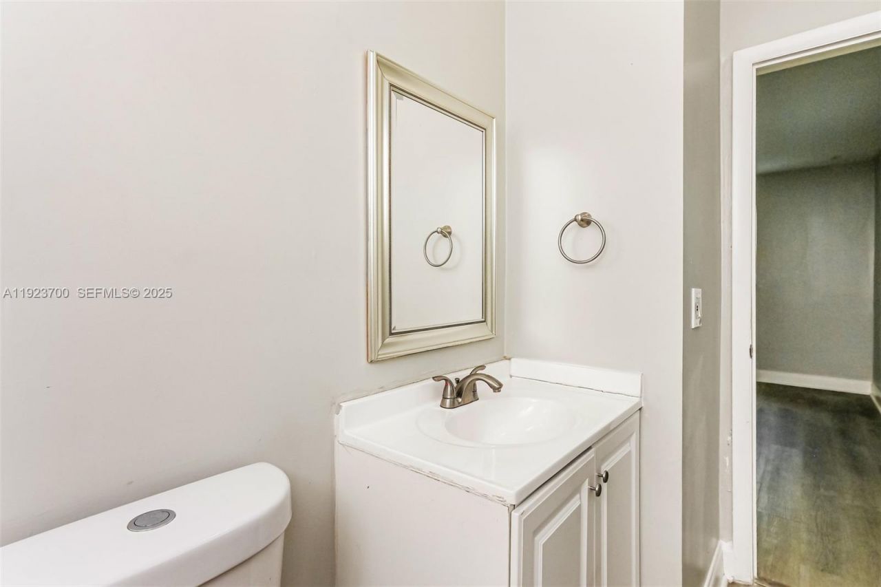 5900 NW 15th St, Sunrise, FL 33313 Photo