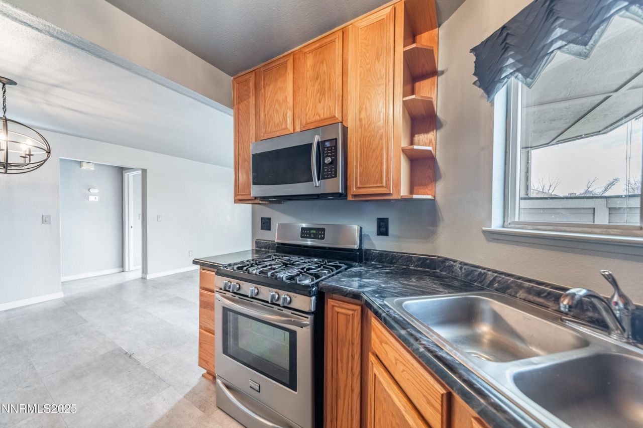 2679 Sycamore Glen Drive, Unit APT 4, Sparks, NV 89434 Photo