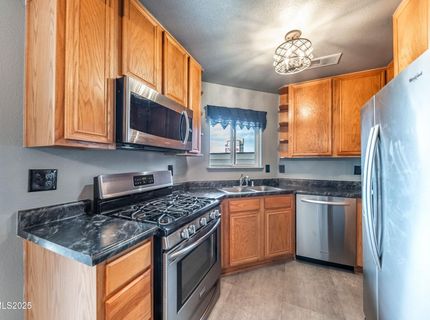 2679 Sycamore Glen Drive, Unit APT 4, Sparks, NV 89434 Photo