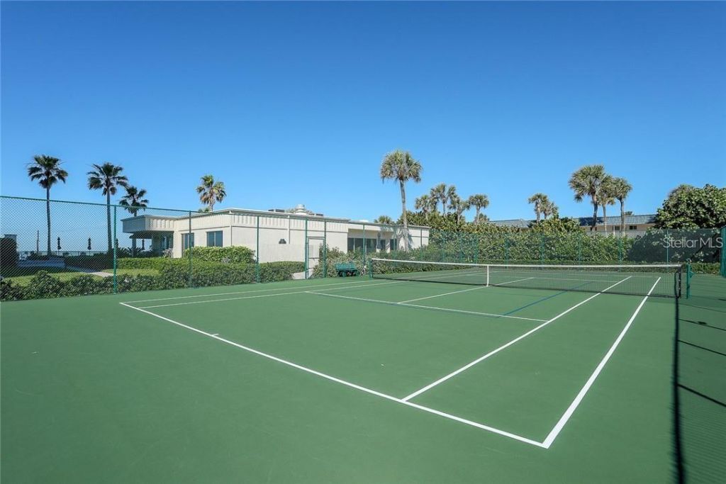 2525 Gulf Of Mexico Drive, Unit 12F, Longboat Key, FL 34228 Photo