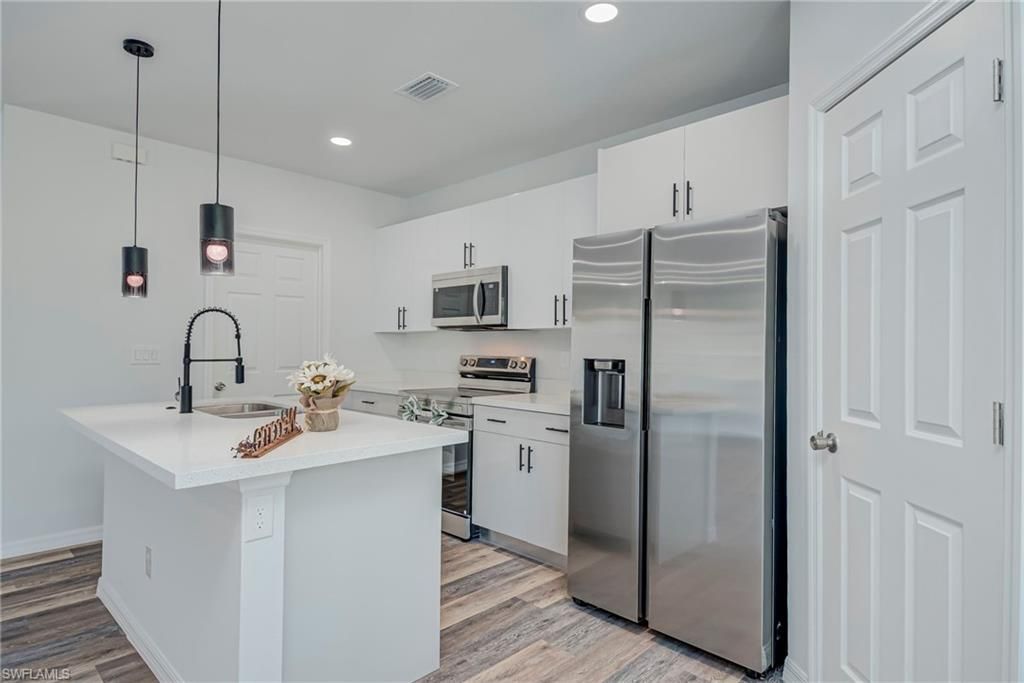 164 Thornton Ave S, Lehigh Acres, FL 33974 Photo