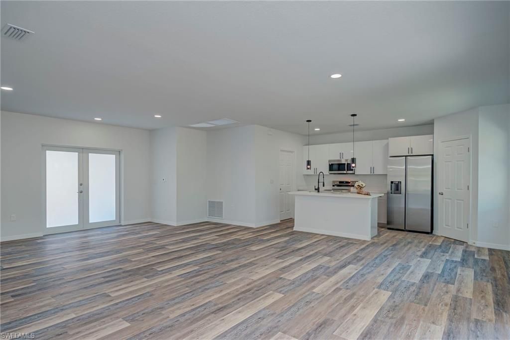 164 Thornton Ave S, Lehigh Acres, FL 33974 Photo