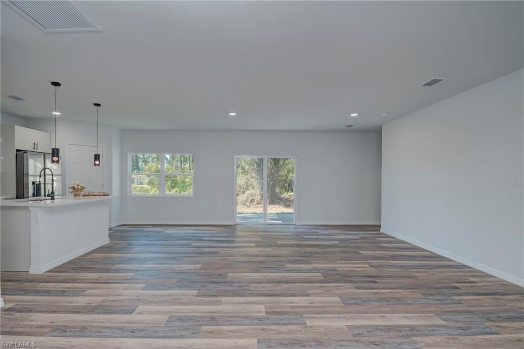 164 Thornton Ave S, Lehigh Acres, FL 33974 Photo