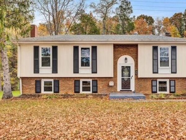 3604 Janney LN, Roanoke, VA 24018