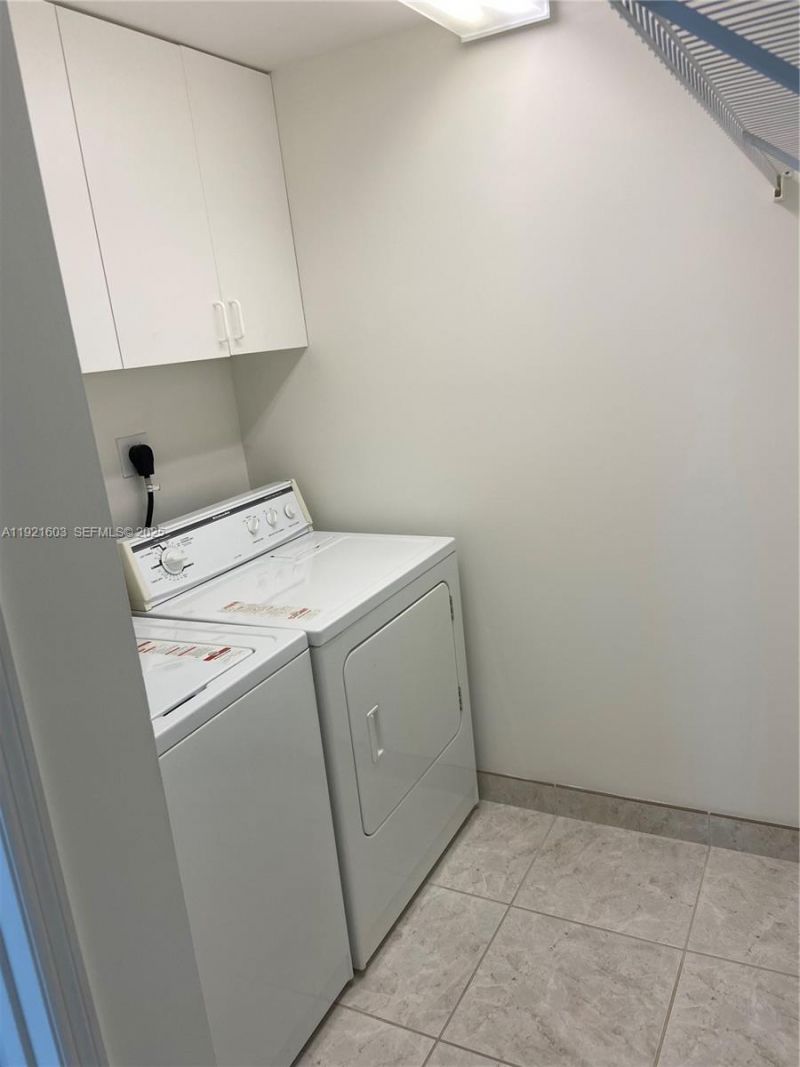 3370 Hidden Bay Dr, Unit 1914, Aventura, FL 33180 Photo