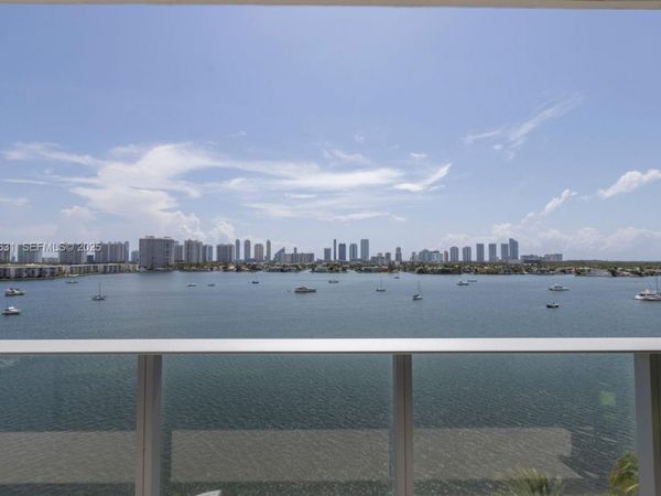 17111 Biscayne Blvd, Unit 909, North Miami Beach, FL 33160