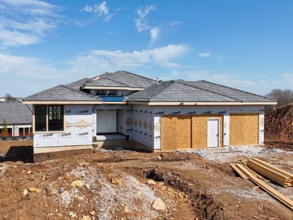 13705 W Guilford Road, Leawood, KS 66224