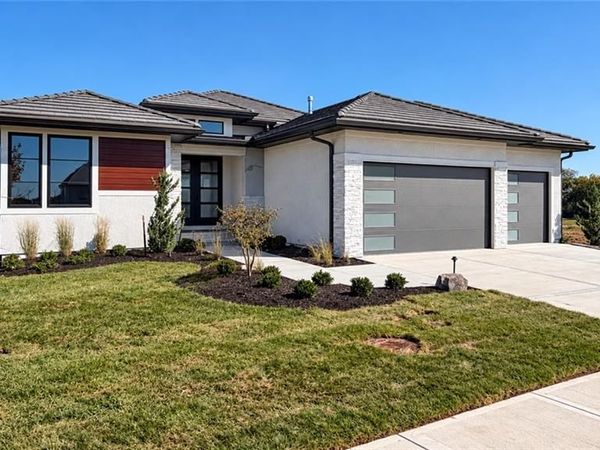 13705 W Guilford Road, Leawood, KS 66224