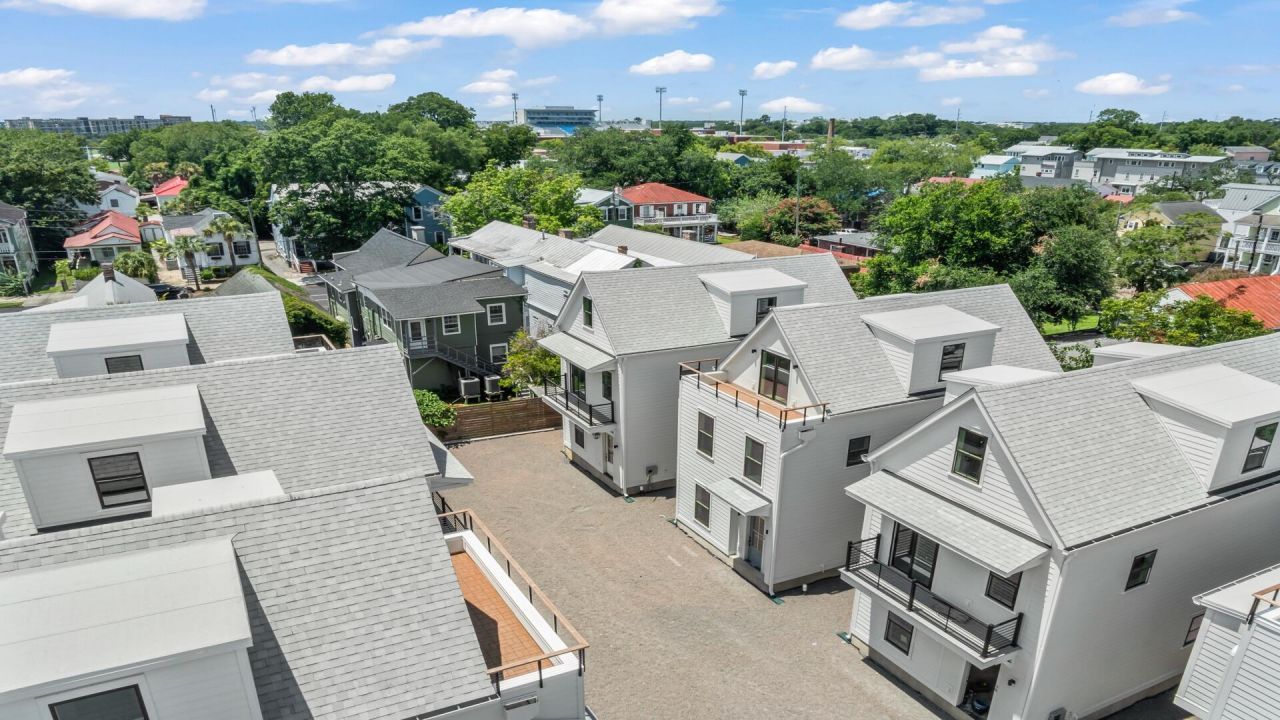 22 Nats Court Photo 35