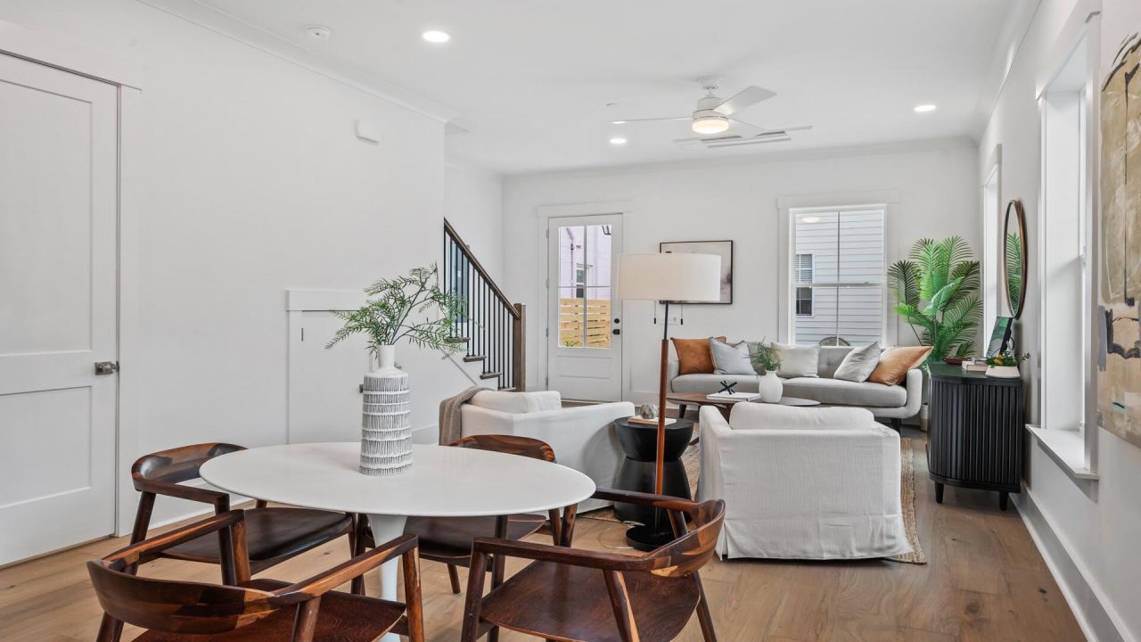 22 Nats Court Photo 4