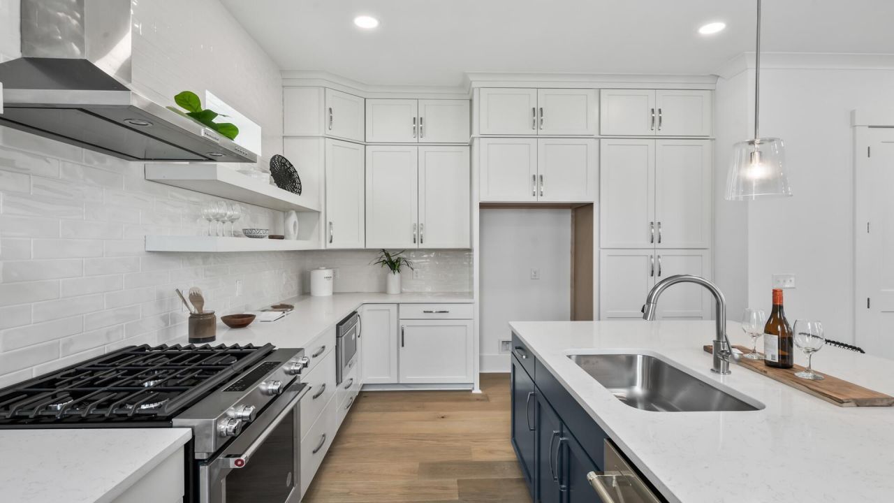 22 Nats Court Photo 7