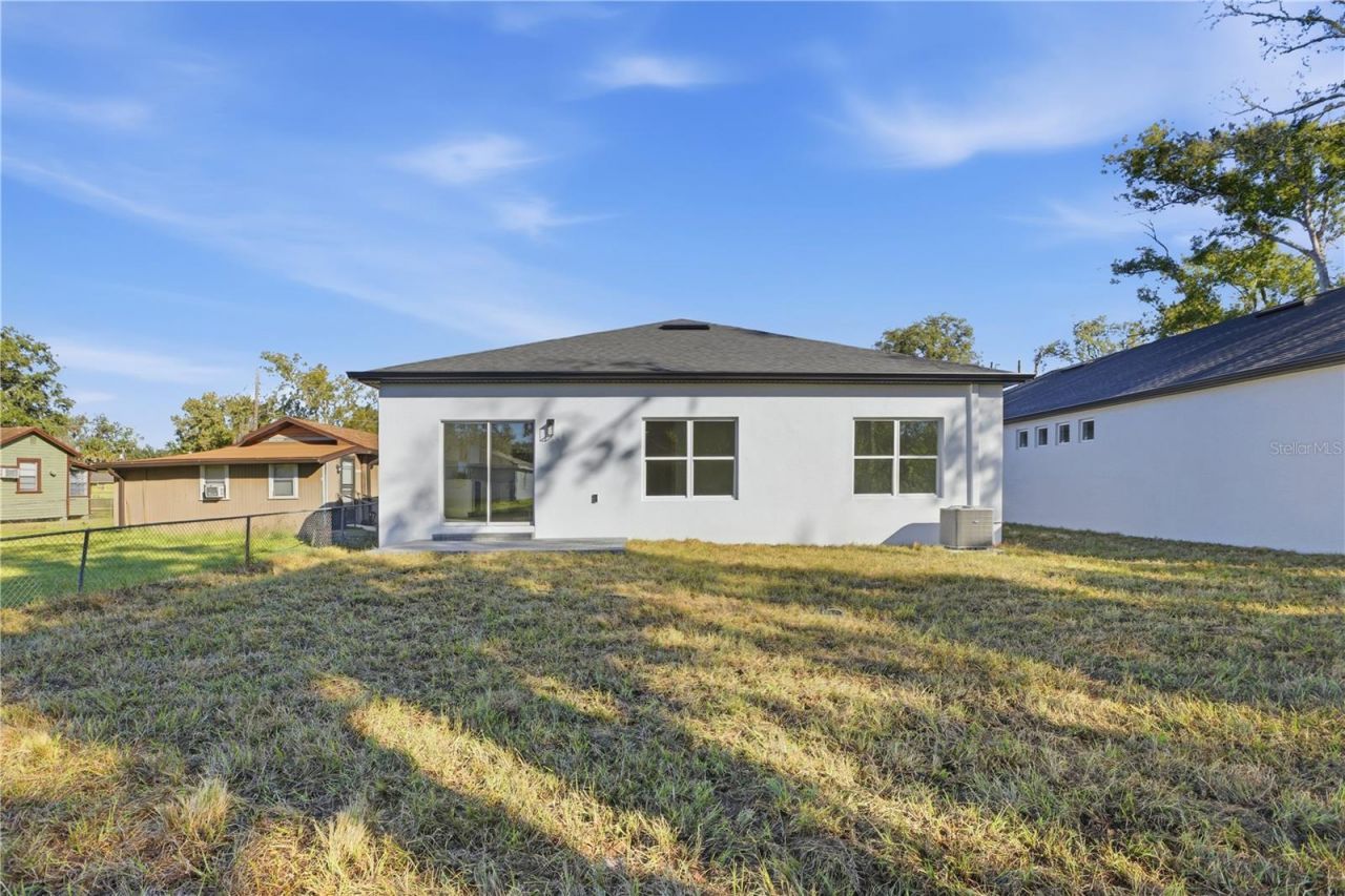 2006 S Maple Avenue, Sanford, FL 32771 Photo