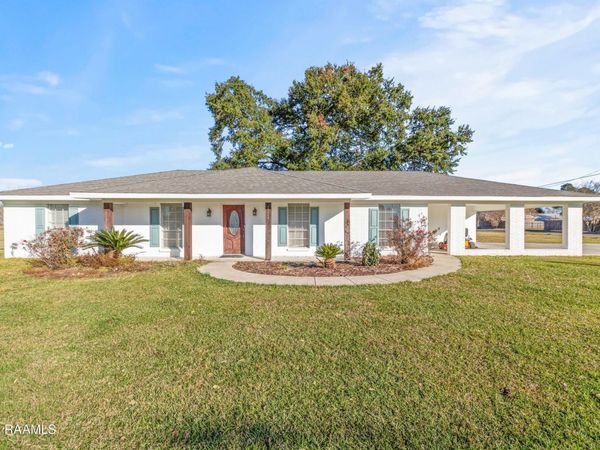 1122 Dugas Road, Lafayette, LA 70507