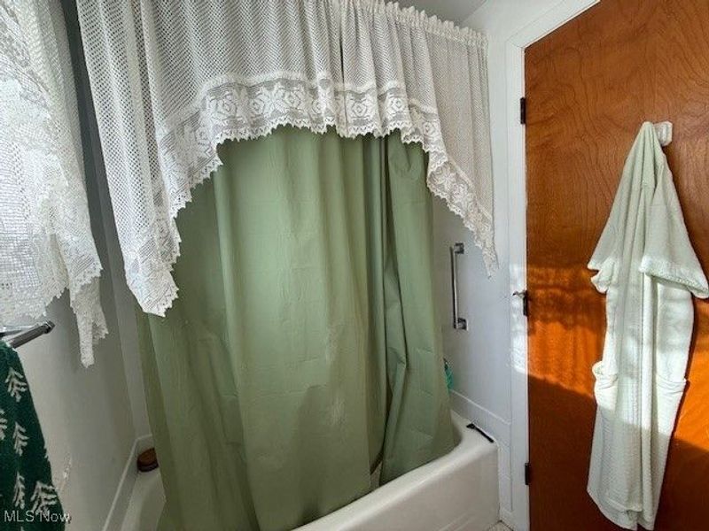 68 E Ashtabula Street, Jefferson, OH 44047 Photo 21