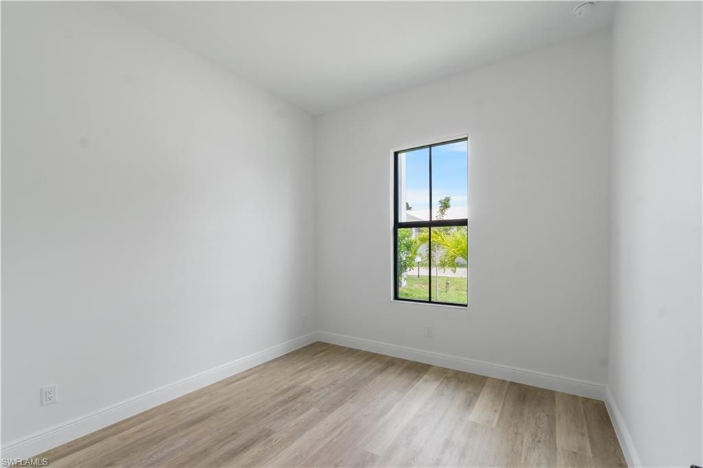 833/837 91st Ave N, Naples, FL 34108 Photo