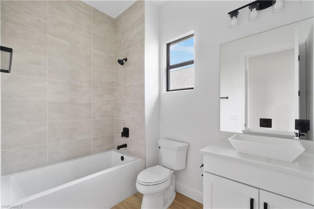 833/837 91st Ave N, Naples, FL 34108 Photo