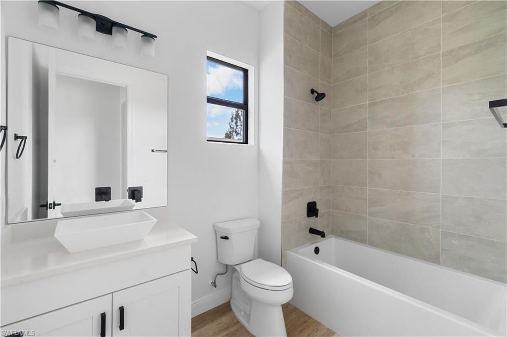 833/837 91st Ave N, Naples, FL 34108 Photo