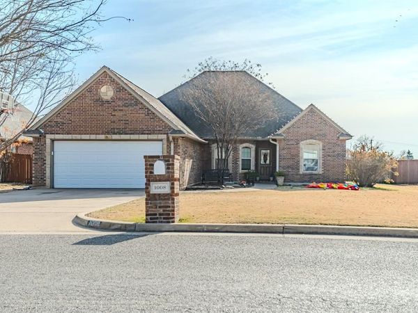 1008 Elk Ridge Drive, Stephenville, TX 76401