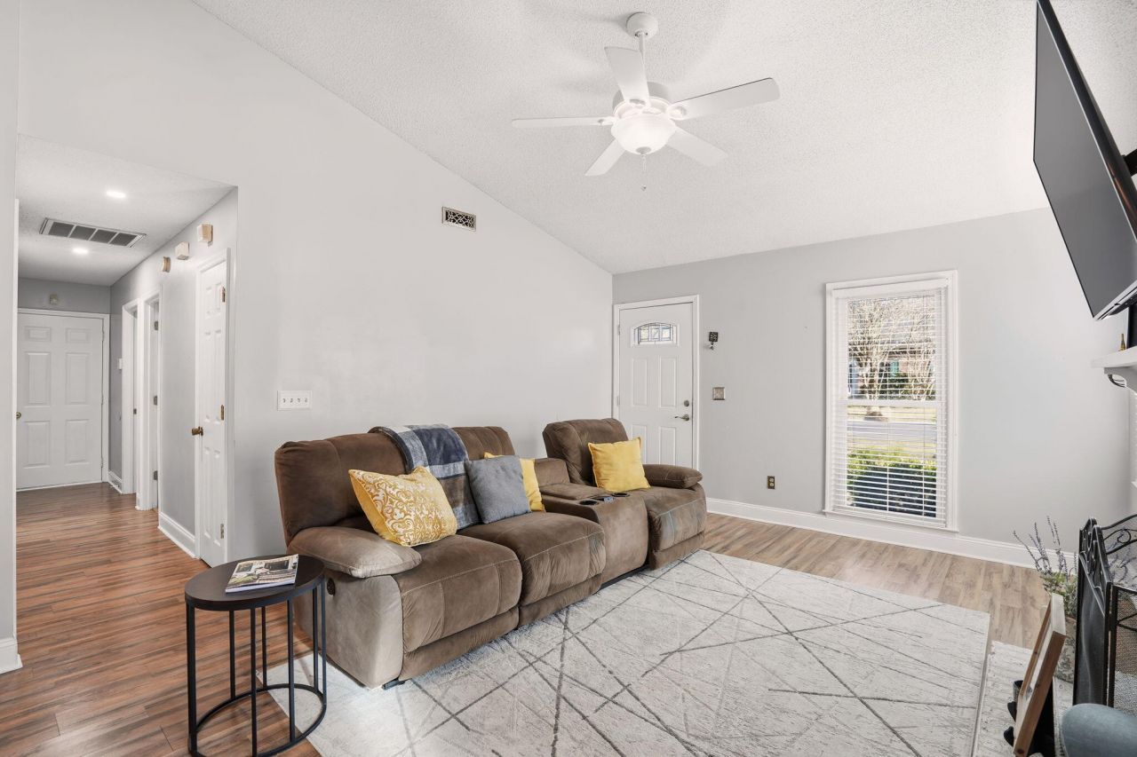 116 Orchard Court Photo 4