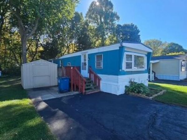 1565 M-63, Unit #60, Benton Harbor, MI 49022
