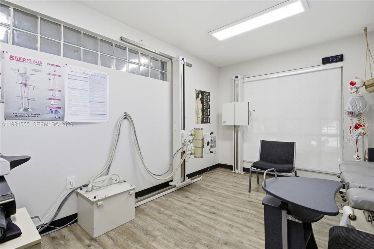 Please Call For Address, North Miami, FL 33161 Photo