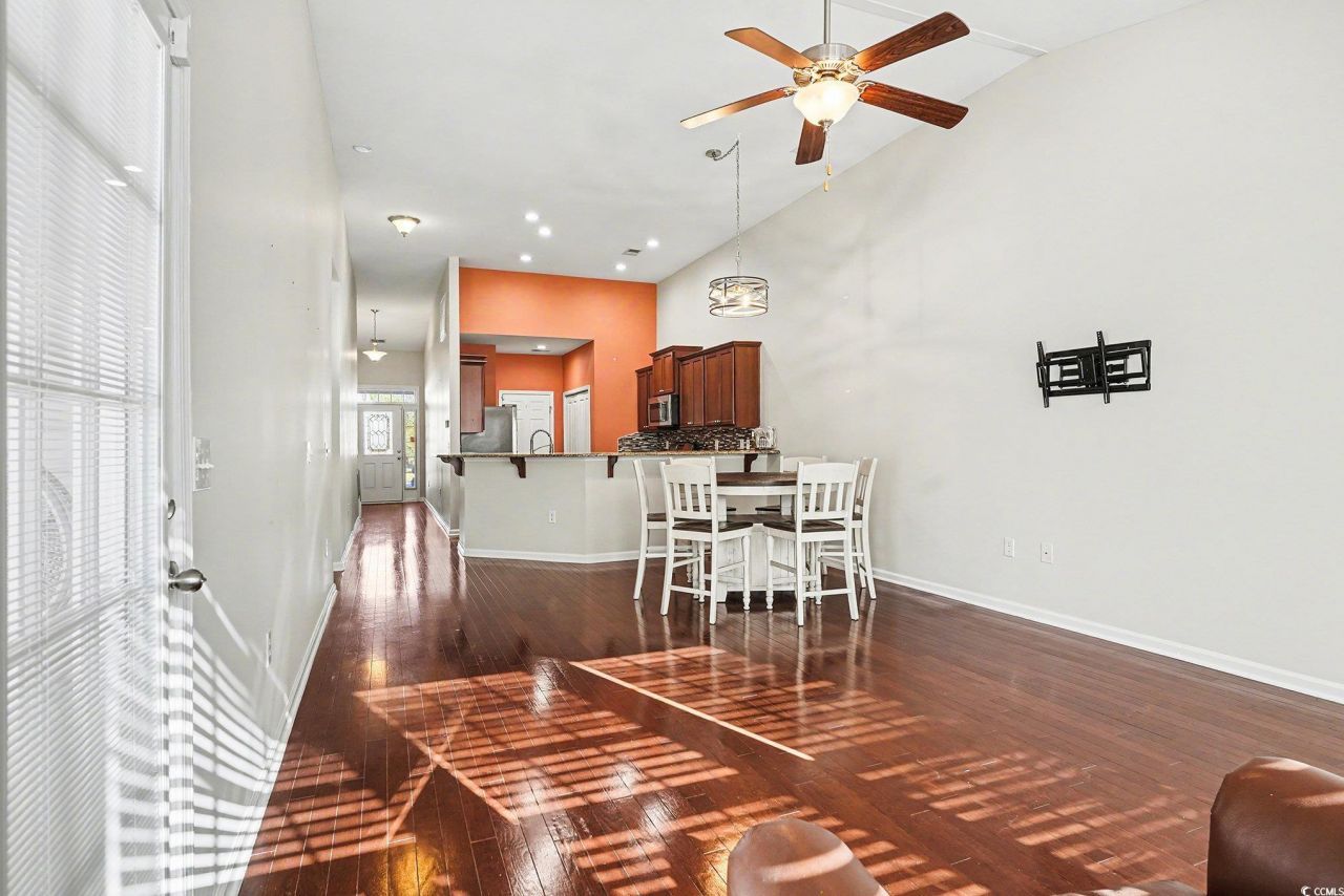 171 Parmelee Dr. Photo 2