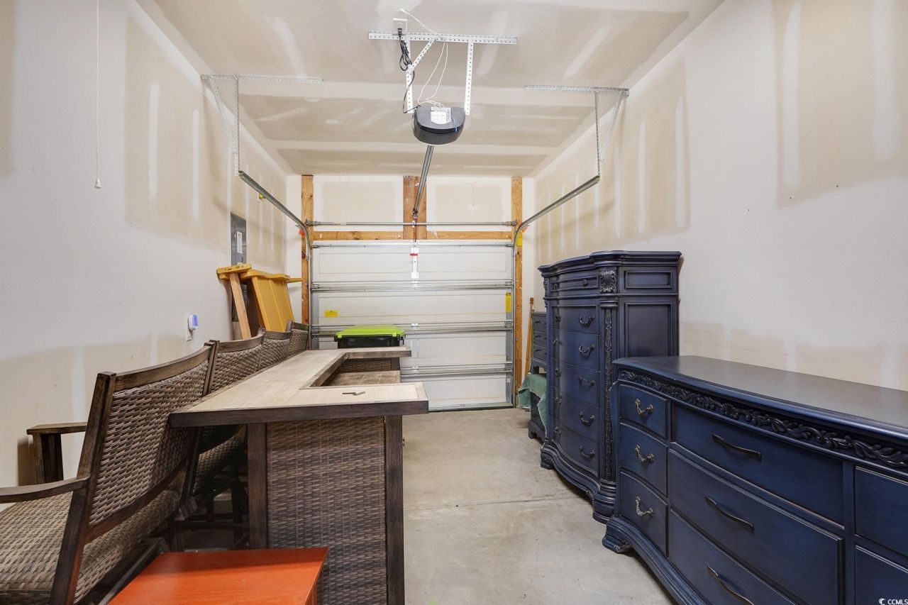 171 Parmelee Dr. Photo 27