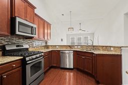 171 Parmelee Dr. photo 4