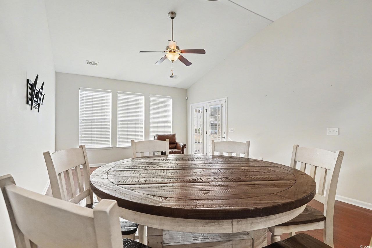 171 Parmelee Dr. Photo 7