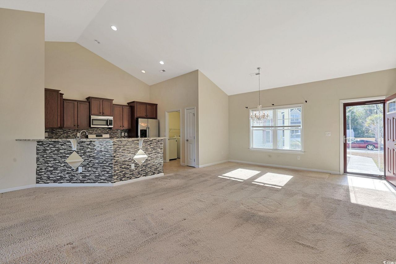 1445 Tiger Grand Dr. Photo 3