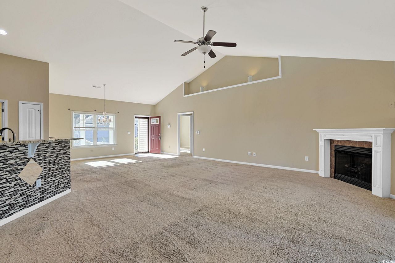 1445 Tiger Grand Dr. Photo 4