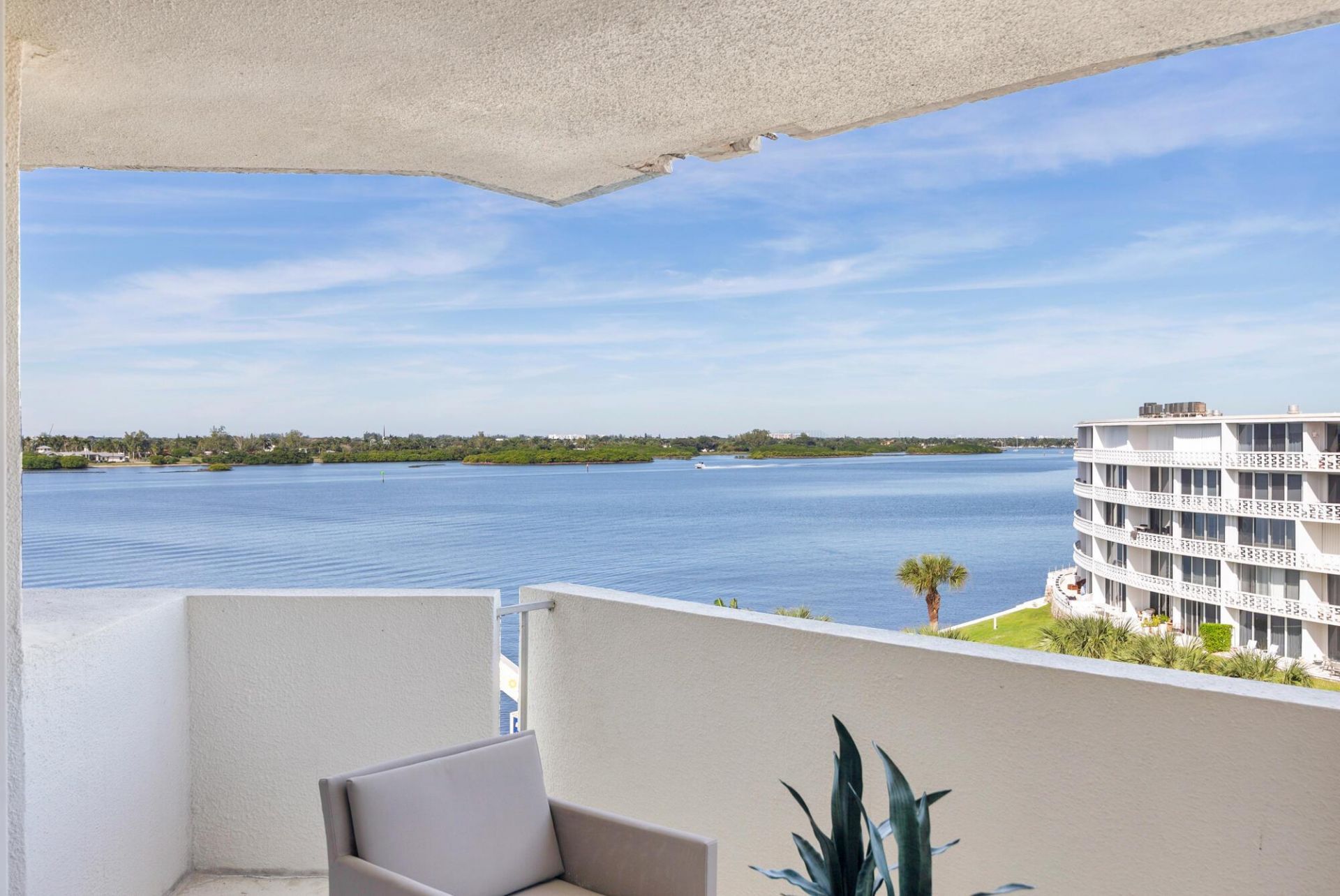 2773 S Ocean Boulevard, Unit 505, Palm Beach, FL 33480 Photo