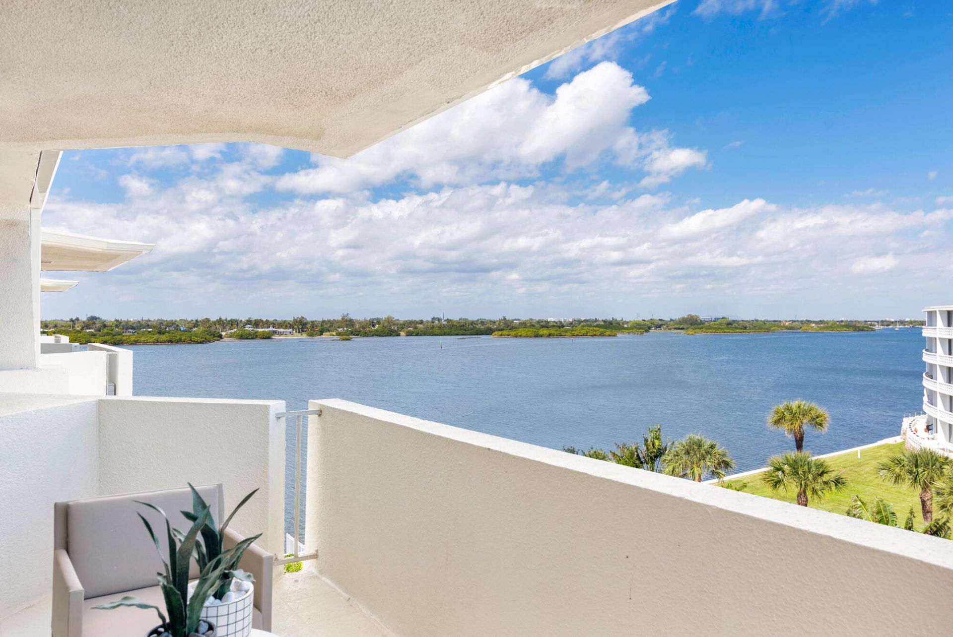 2773 S Ocean Boulevard, Unit 505, Palm Beach, FL 33480 Photo