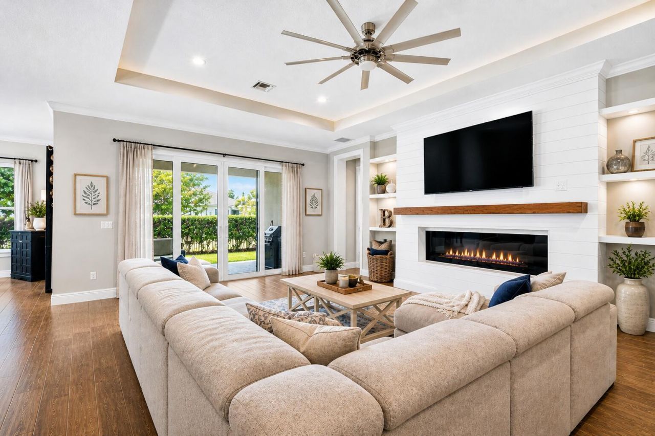 9240 Greenspire Lane, Lake Worth, FL 33467 Photo