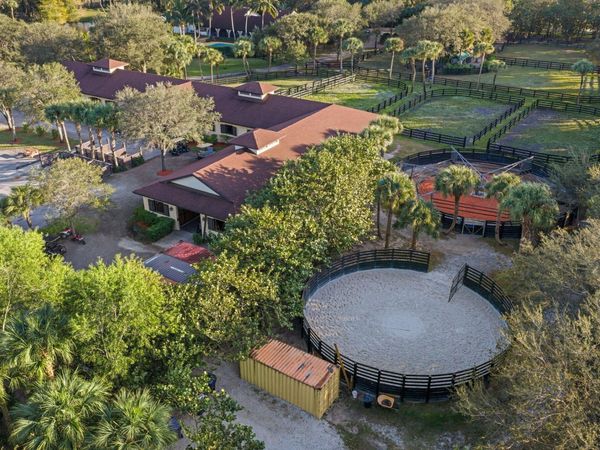 4980 Stables Way, Wellington, FL 33414