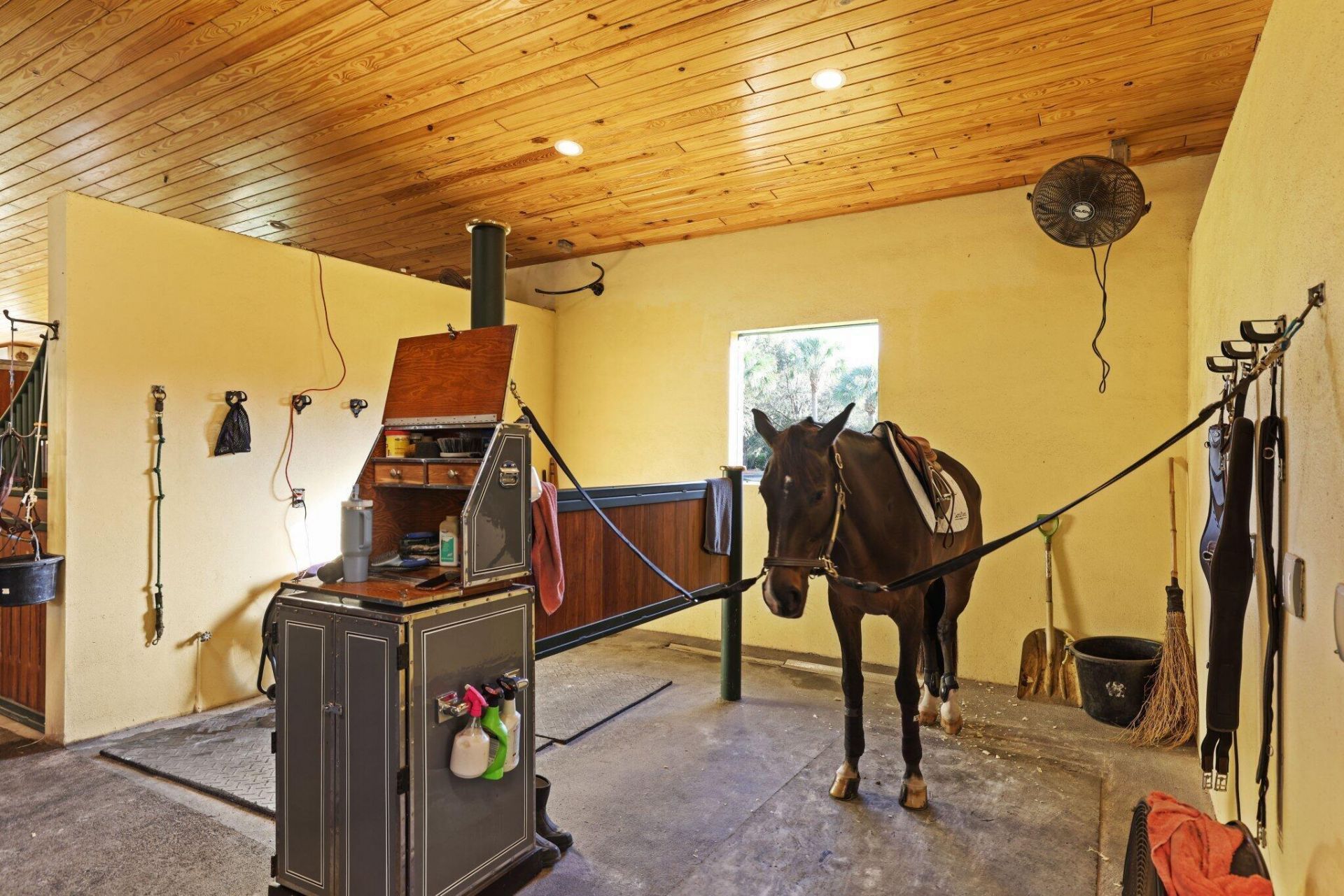 4980 Stables Way, Wellington, FL 33414 Photo