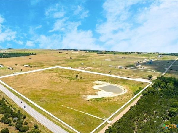 135 County Road 360 , Gatesville, TX 76528