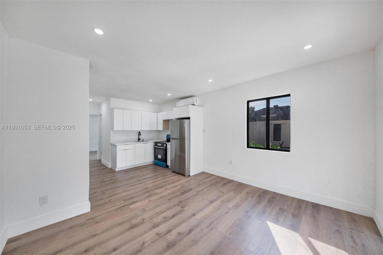 6913 NW 4th Ct, Unit B, Miami, FL 33150 Photo