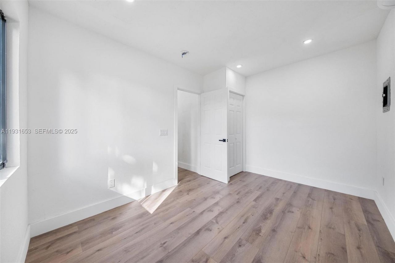 6913 NW 4th Ct, Unit B, Miami, FL 33150 Photo