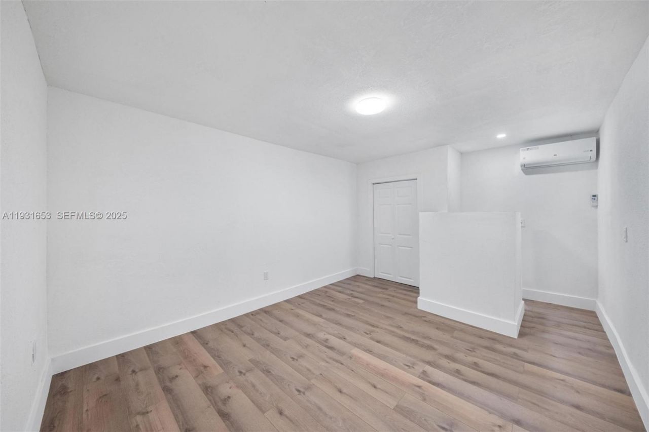 6913 NW 4th Ct, Unit B, Miami, FL 33150 Photo