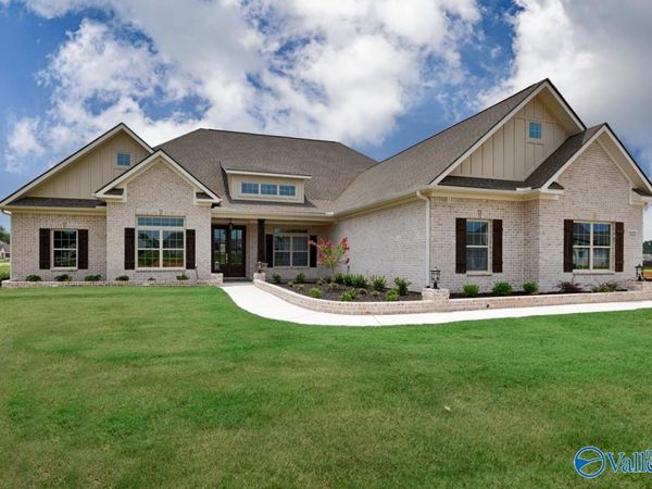 205 Blairwood Court, Huntsville, AL 35759