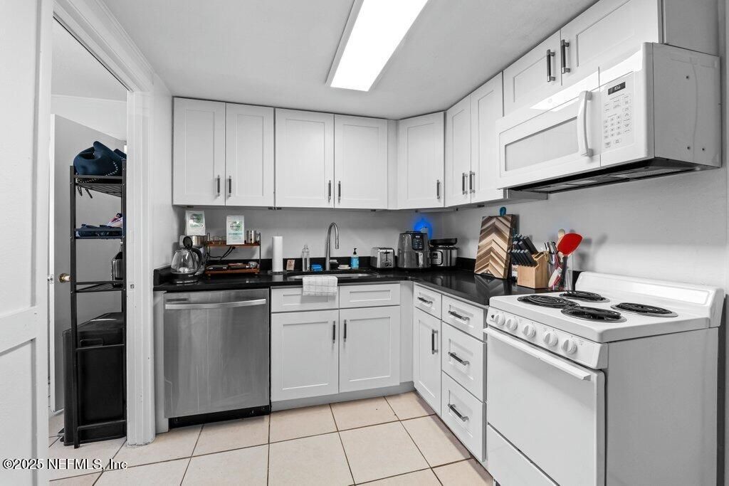 123 18th Avenue N, Jacksonville Beach, FL 32250 Photo