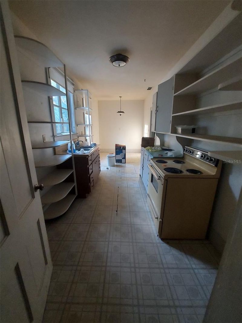 251 N Blue Lake Avenue, Deland, FL 32724 Photo