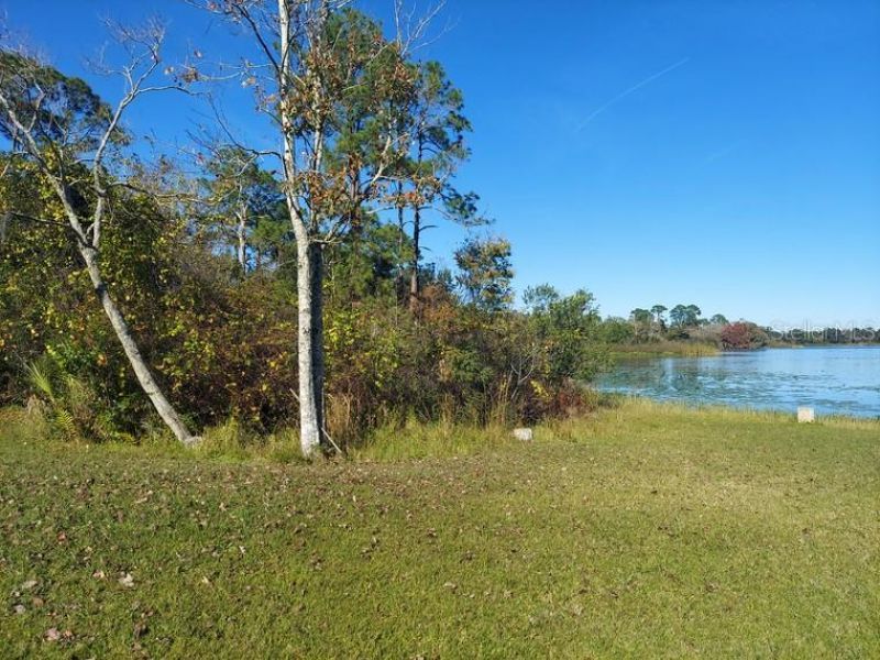 251 N Blue Lake Avenue, Deland, FL 32724 Photo