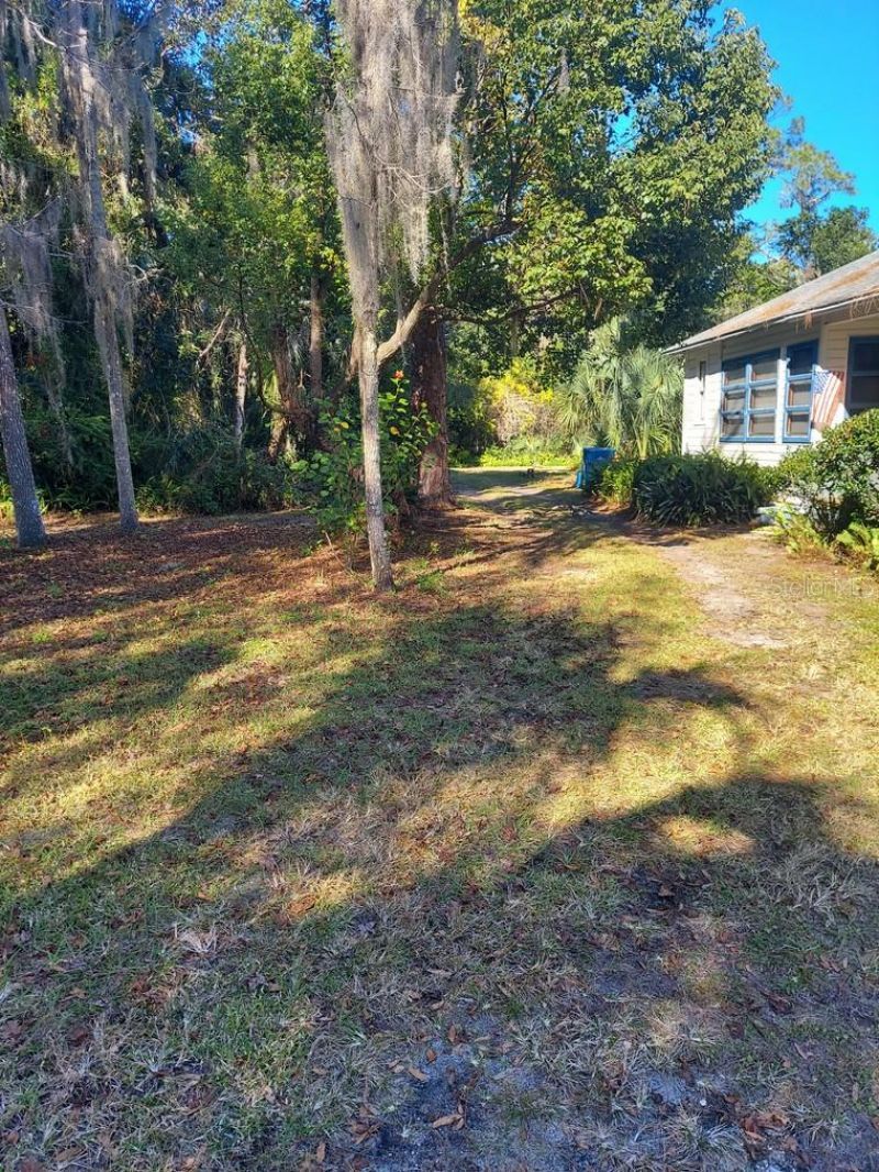 251 N Blue Lake Avenue, Deland, FL 32724 Photo