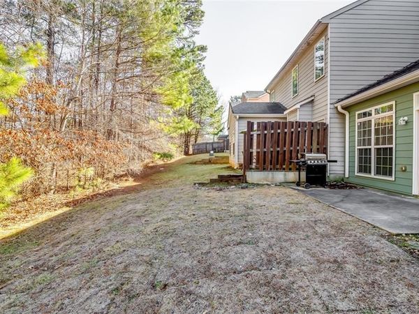 6269 COLONIAL View, Fairburn, GA 30213
